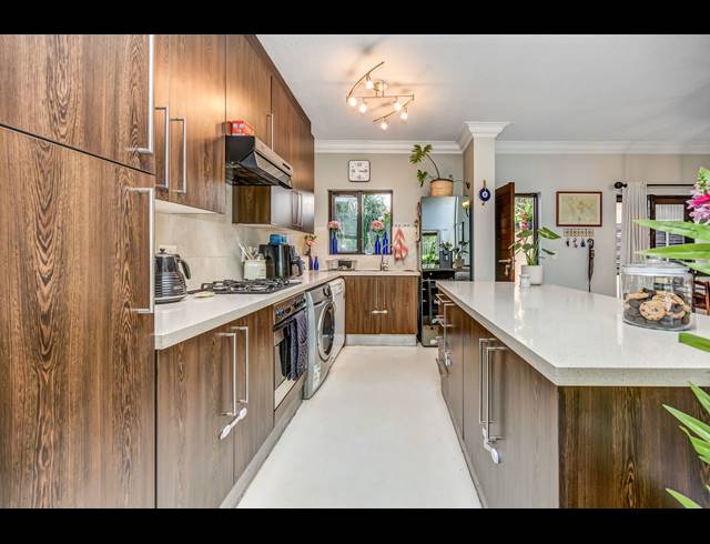 3 BEDROOM HOUSE FOR SALE IN FOURWAYS